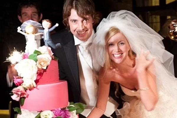 Nợ lương 2 năm, tỷ phú bị nhân viên xúm vào đánh-3