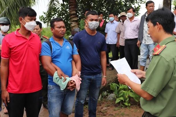 Hàng chục con giòi lúc nhúc trong tai người đàn ông vì nguyên nhân này-2