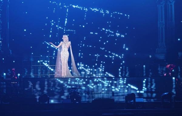 Bất ngờ với vẻ đẹp như tiên tử của Tỷ Tỷ Đạp Gió Rẽ Sóng Vu Văn Văn-2