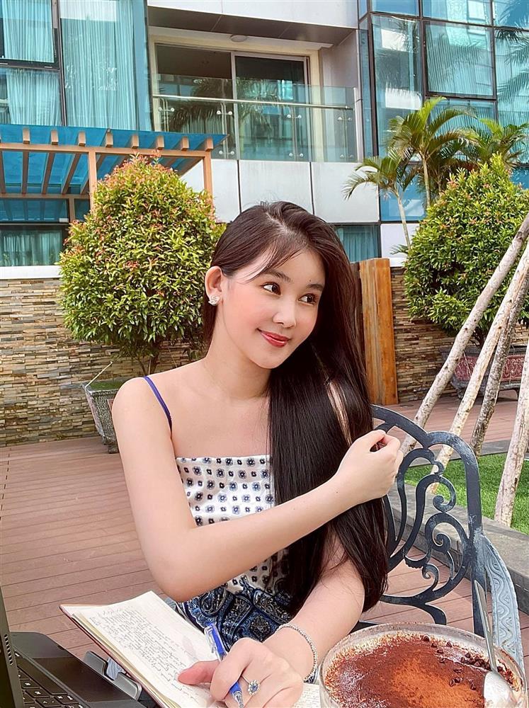 Ý Nhi vạ miệng, bị kêu gọi tước ngôi vị: Hoa hậu cần học nói thông minh?-2