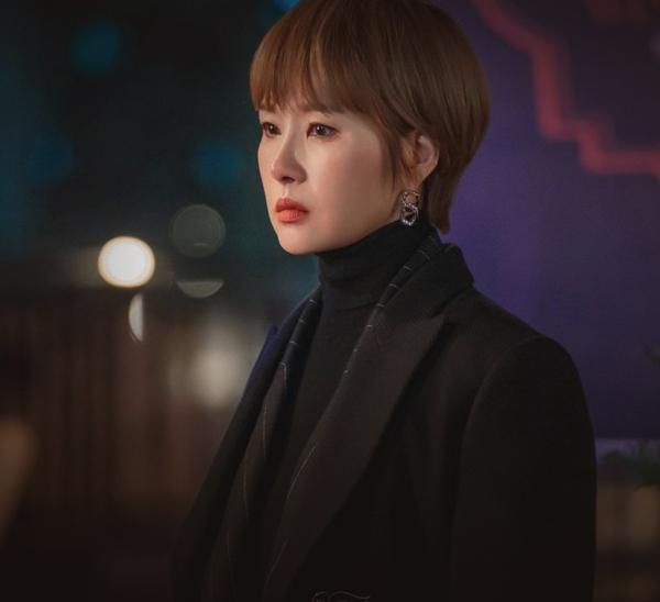 Cảm lạnh với 5 hội bạn thân trong phim Hàn: Chỉ tồn tại khi có tiền và quyền-1