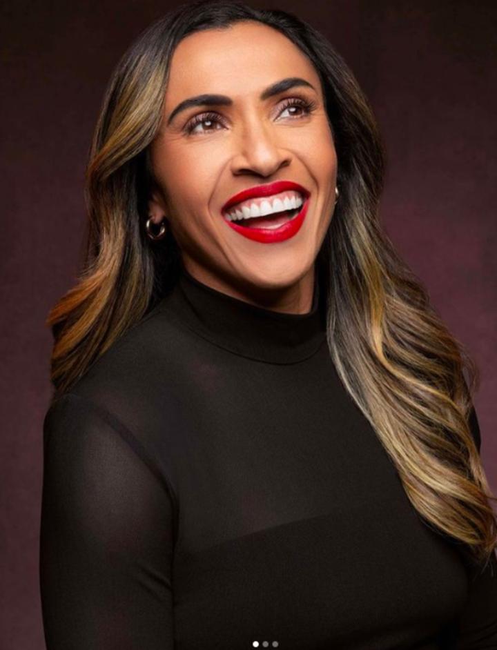 Những nữ cầu thủ giàu nhất ở World Cup 2023: Nóng bỏng với bikini, thời trang sành điệu-4