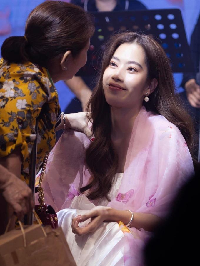 Nam Em sau khi thi hoa hậu: Lên Đà Lạt ở ẩn, bất ngờ công khai bạn trai-3