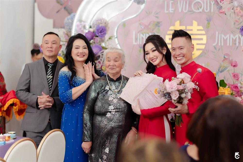 Sửng sốt với clip cặp đôi ở Huế được tặng 26 sổ đỏ trong lễ vu quy-2