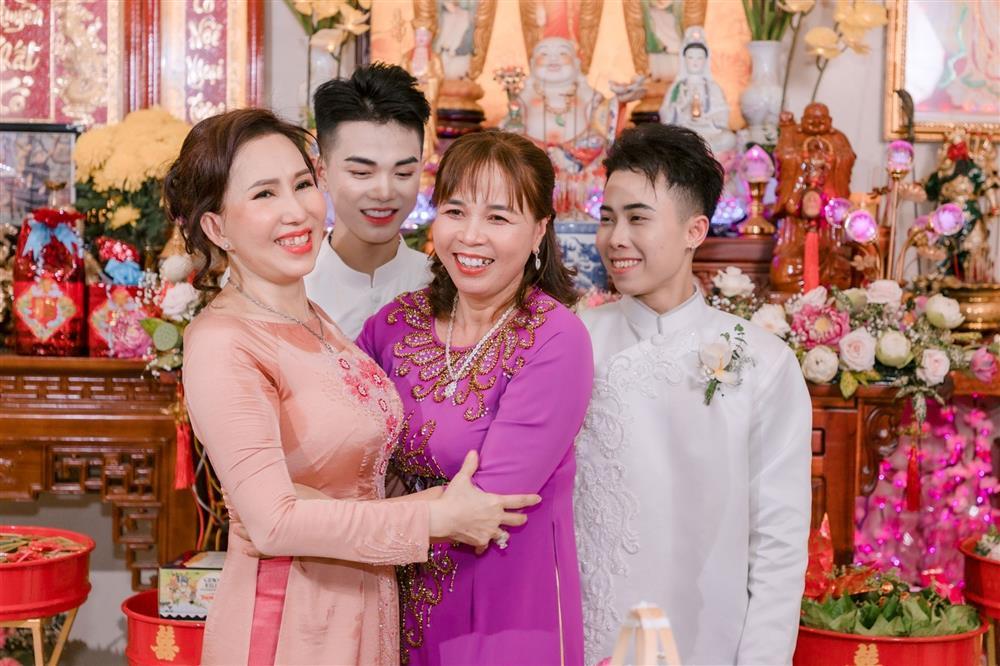 Chuyện đời kỳ lạ của cặp chồng già... mang thai, chàng vợ trẻ sắp làm bố-6