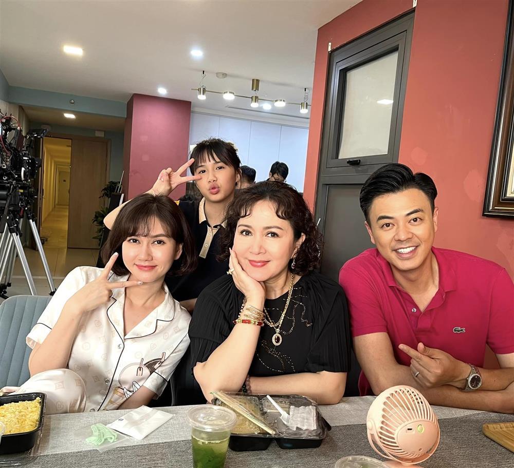 Ghét nhau trên phim, MC Tuấn Tú nói gì về NSND Minh Hòa ở hậu trường?-5