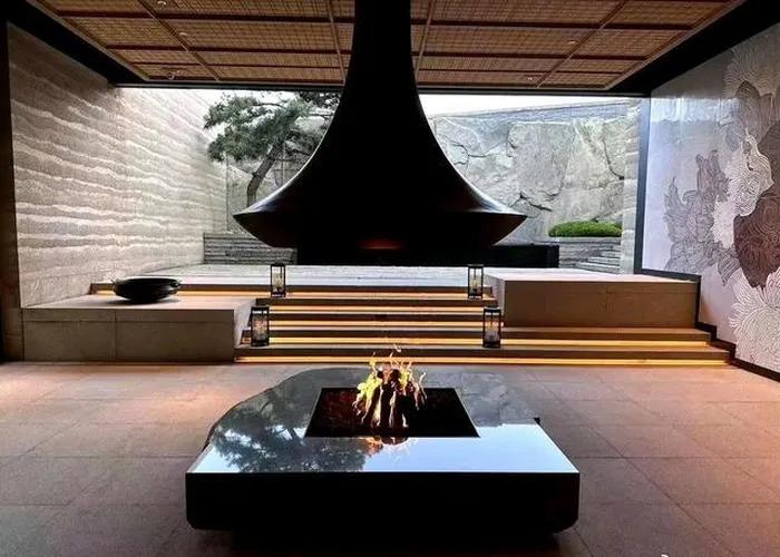 Khách sạn sang trọng ở Bắc Kinh bị tàn phá bởi bão lũ, du khách kêu cứu-2