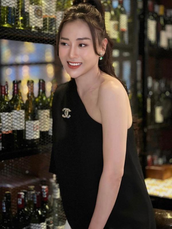 Khoe ảnh đi nghỉ tuần trăng mật ở Mỹ với Shark Bình, Phương Oanh diện áo hở eo đáp trả tin đồn mang bầu-7