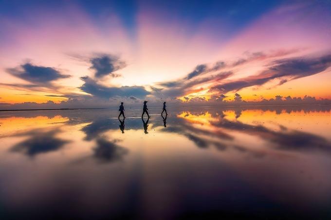 Thực hư xe máy cày đưa khách ra biển vô cực ở Thái Bình-3