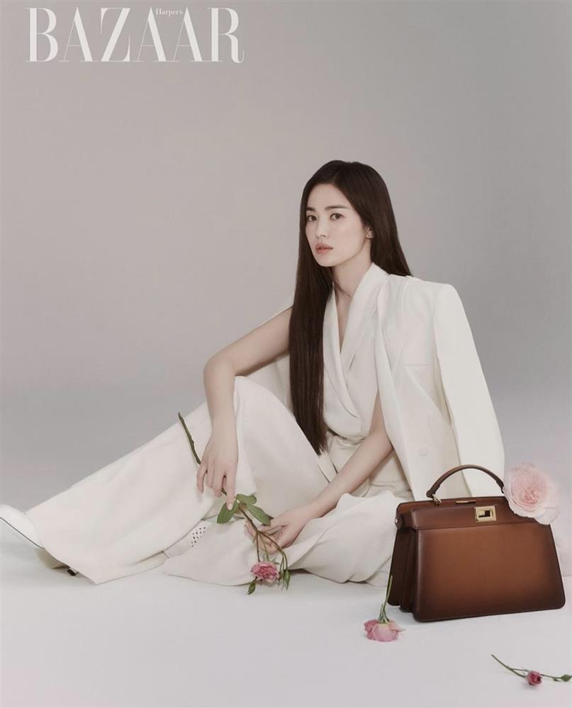 7749 outfit đẳng cấp chứng minh Song Hye Kyo là đại sứ hoàn hảo của Fendi-10