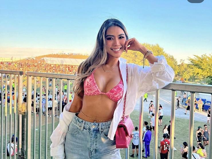 Chị em Việt đi nhạc hội phun nước cũng mặc bốc lửa kém gì con gái Thái Lan, Hàn Quốc-8