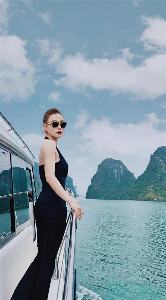 Yêu và cưới Shark Bình, Phương Oanh siết cân nặng ra sao mà vóc dáng ngày càng nuột?-8