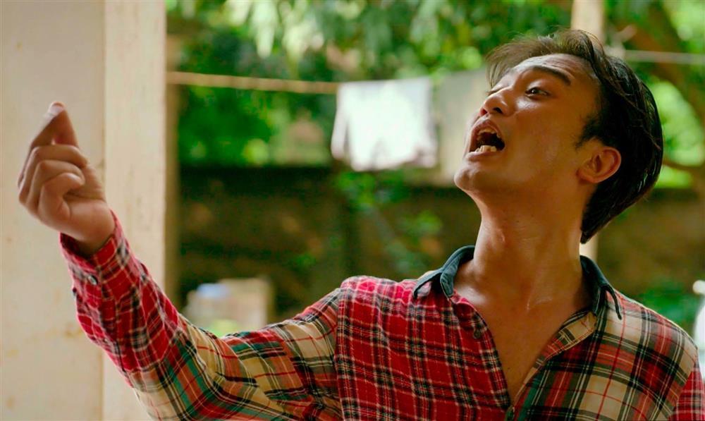 Khán giả đòi đập tivi vì Doãn Quốc Đam nói giọng khàn, đạo diễn nói gì?-1