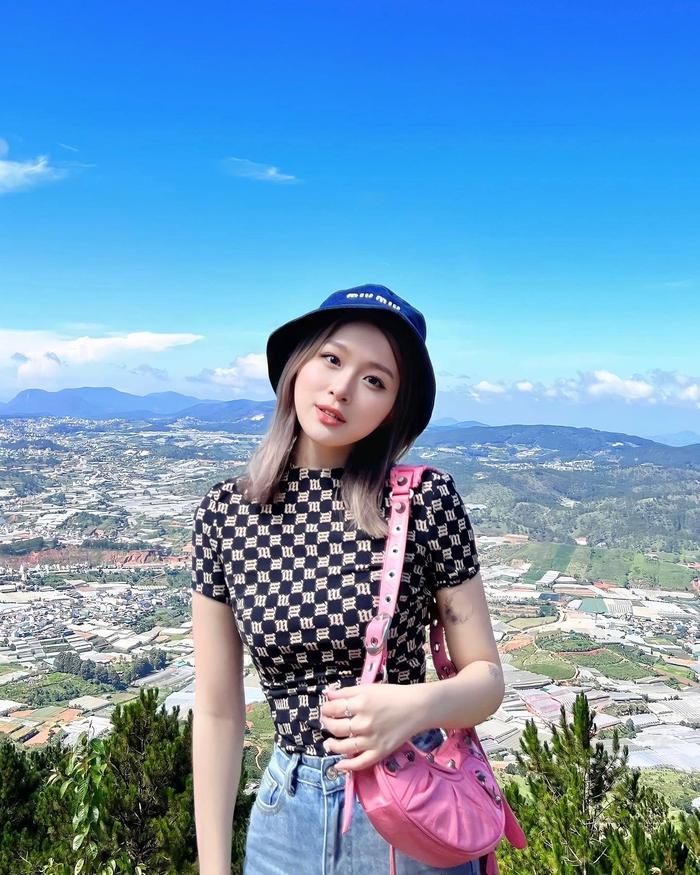 Bắt gặp Chao ở trung tâm thương mại, điều gì khiến dân mạng thốt lên cô đơn quá?-1