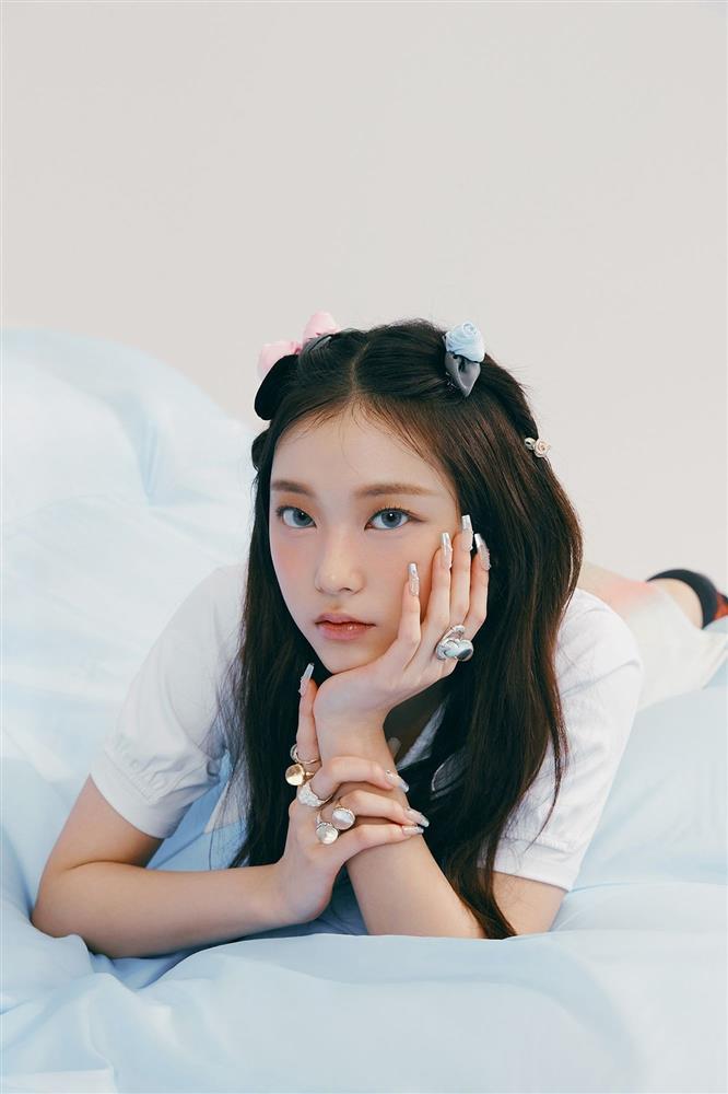 Minji và Haerin (NewJeans) dạo này hay được khen xinh, visual qua cam thường trông thế nào?-2