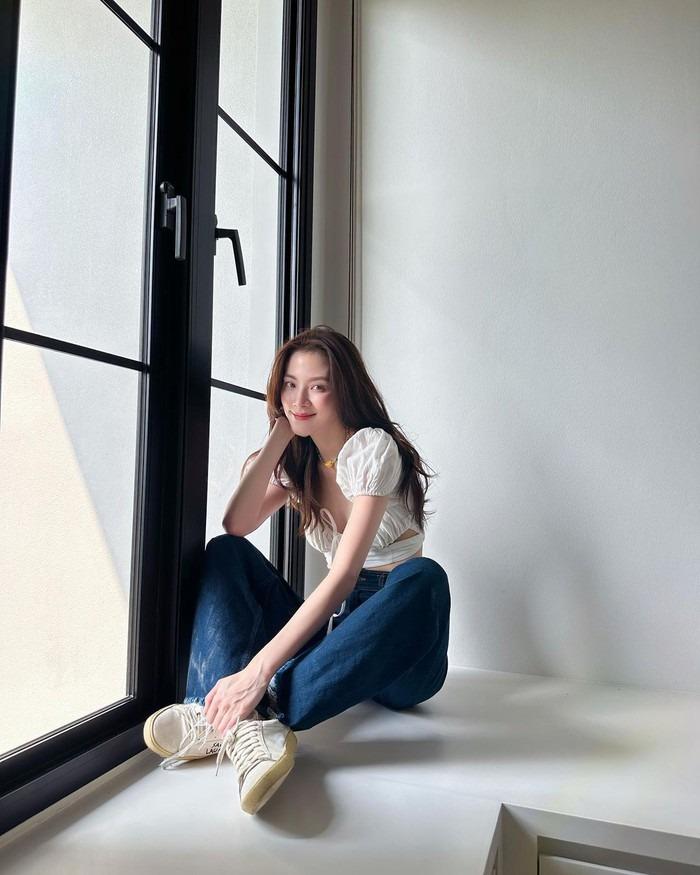 Trang phục khiến ngọc nữ Thái Lan Baifern Pimchanok diện hoài không chán-2