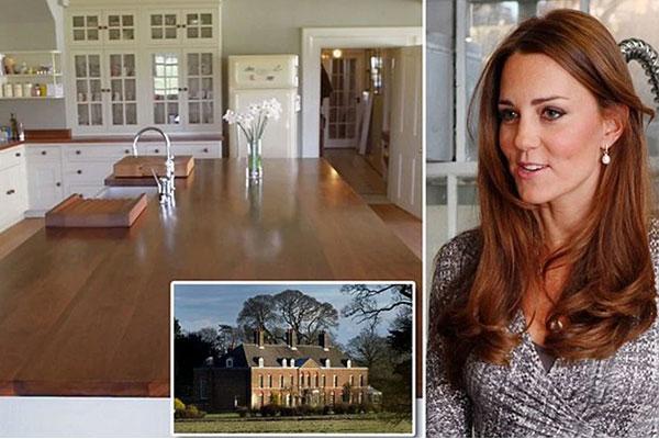 Cuộc sống khác biệt vợ chồng Công nương Kate và nhà Meghan sau khi Vua Charles III đăng quang-5