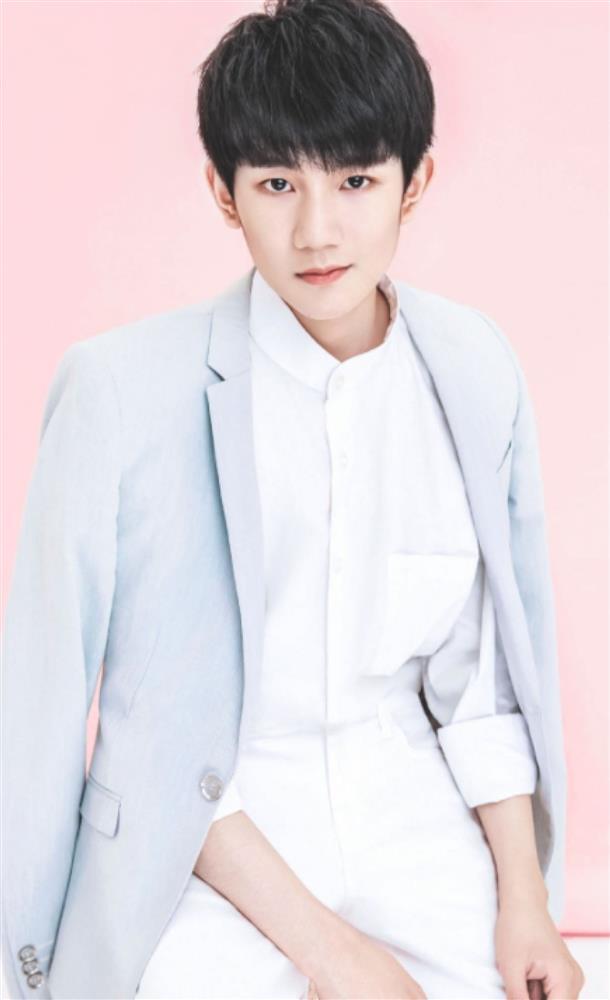 Sao nam Trung Quốc được bình chọn đẹp trai nhất 2023-8
