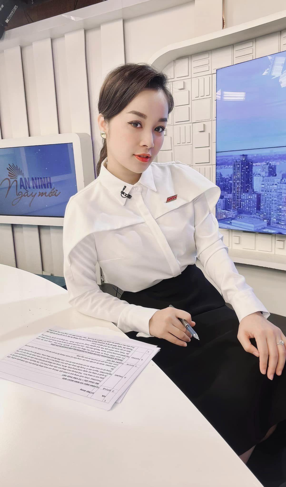 Nhan sắc của nữ diễn viên sau 20 năm đóng Nhật ký Vàng Anh-2