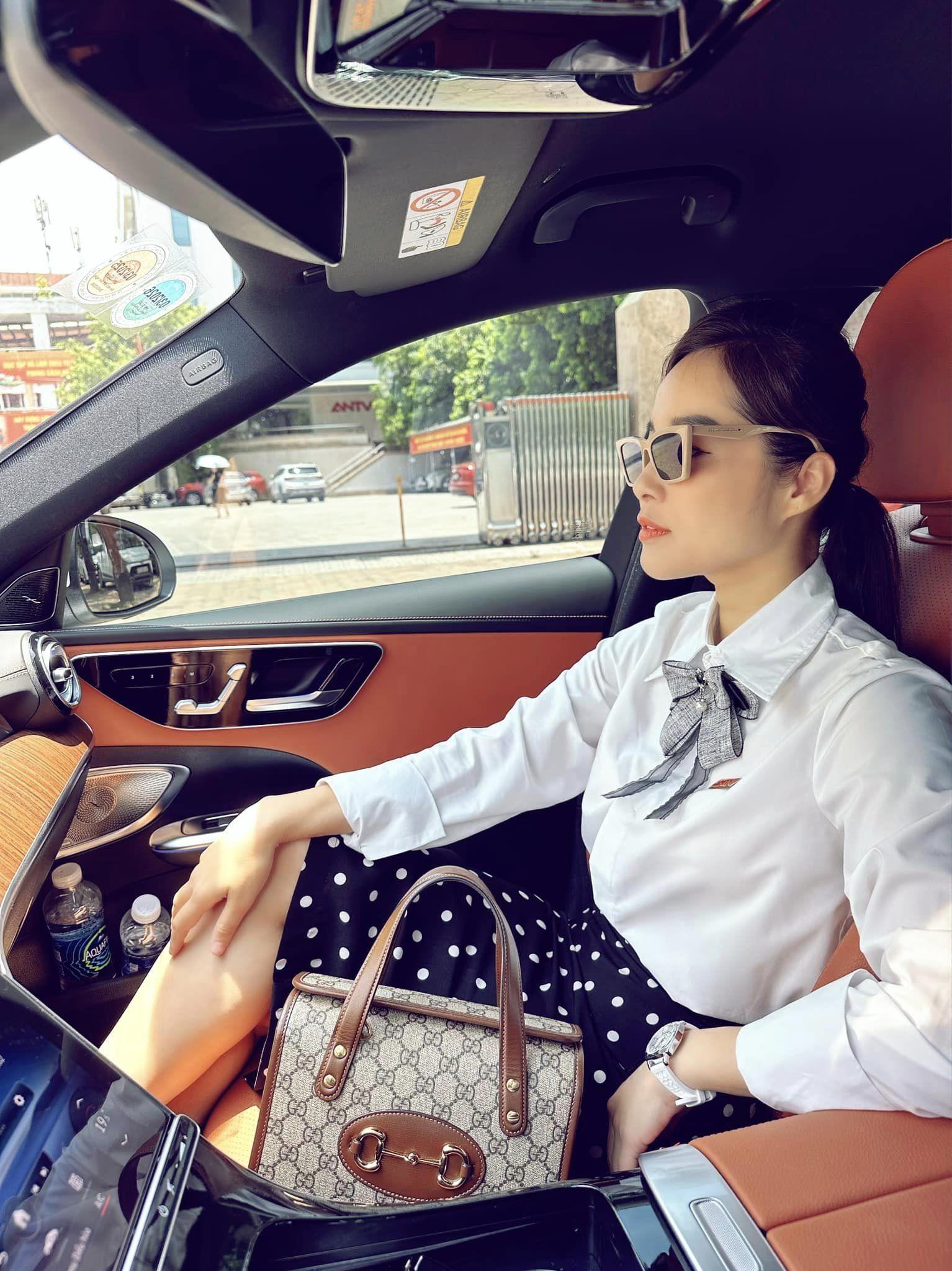 Nhan sắc của nữ diễn viên sau 20 năm đóng Nhật ký Vàng Anh-8