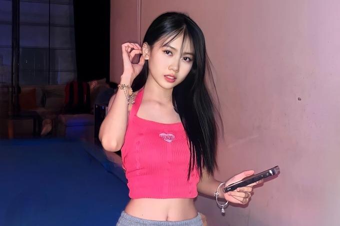 Sao nhí Bảo An ngày càng xinh đẹp, diện váy áo quyến rũ ở tuổi 17-4