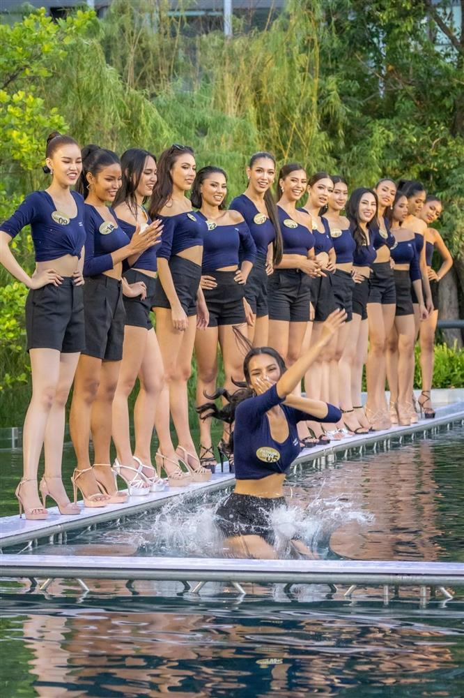 Thí sinh Hoa hậu Hoàn vũ Thái Lan có thử thách chụp ảnh khó hiểu-1