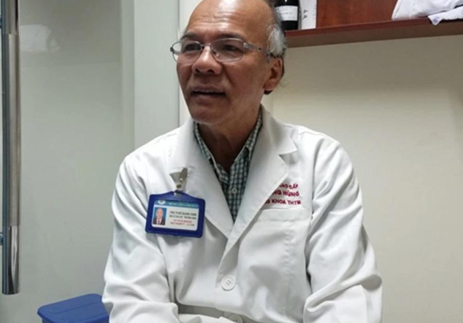 Chỉ học cắt tỉa đùi gà, hô biến thành bác sĩ, chuyên gia thẩm mỹ-2