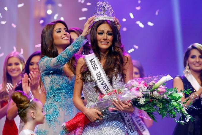 Hoa hậu quốc tế bị tước vương miện: Sắc đẹp cần song hành hình ảnh đẹp-10