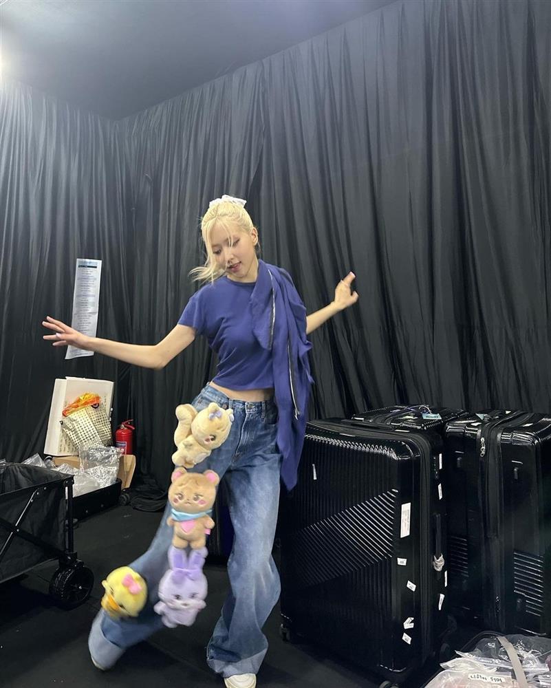 Lisa (BlackPink): ‘Cảm ơn Việt Nam’-9