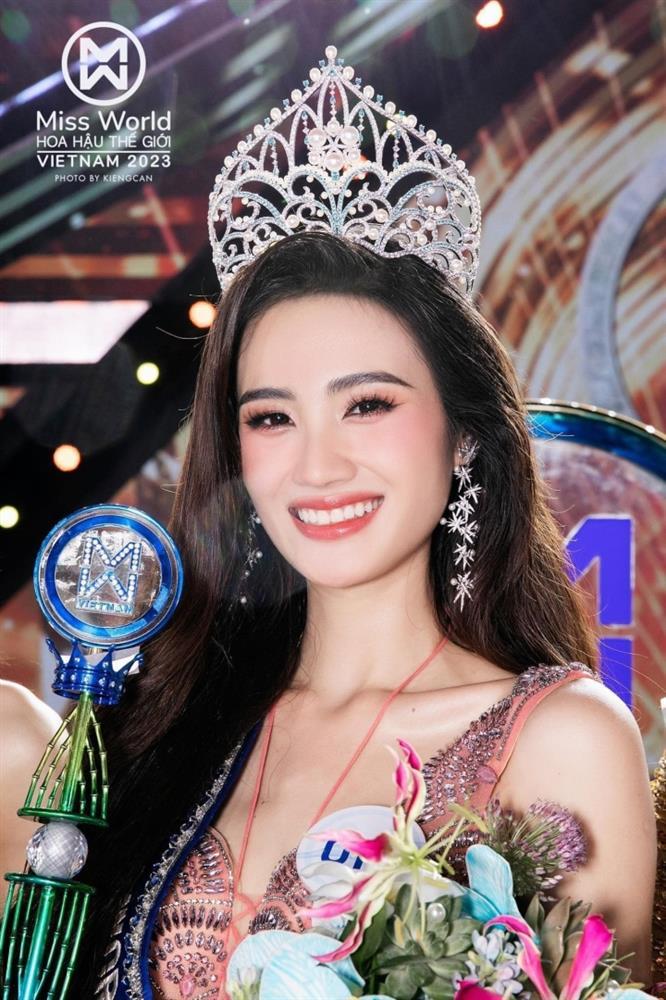 Báo Hàn đưa tin về những tranh cãi của Hoa hậu Ý Nhi-5