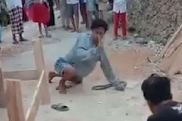 Người phụ nữ suýt chết khi ngồi ghế massage siêu thị-3