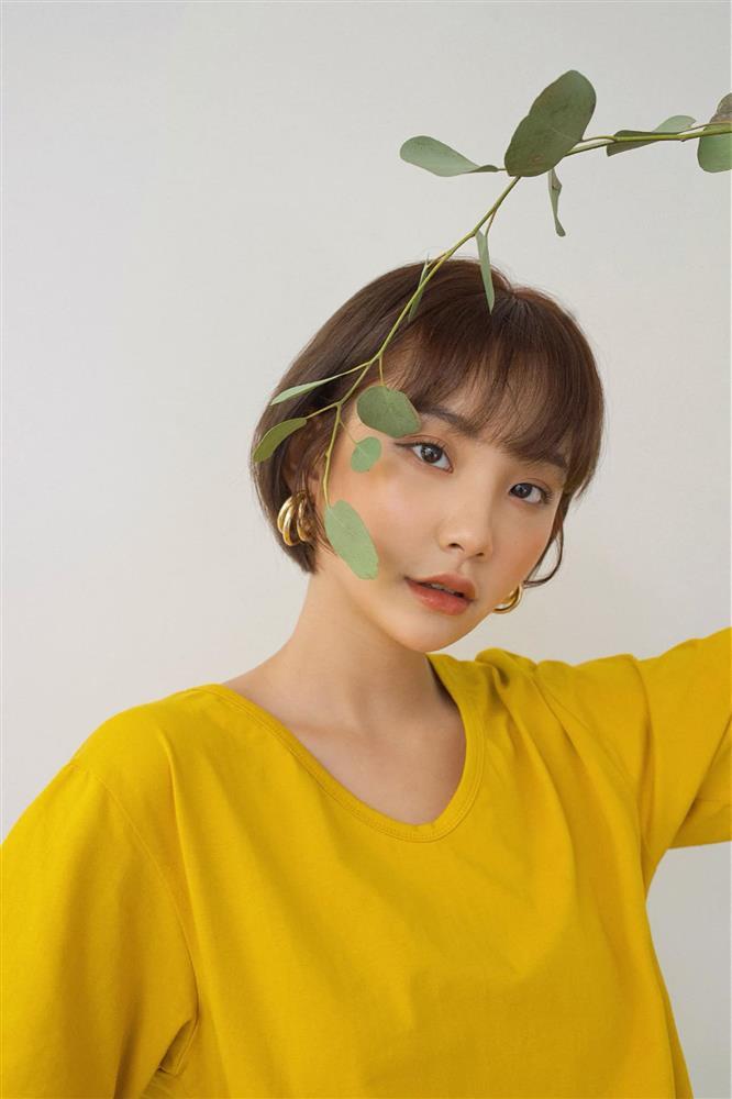 Vẻ sắc sảo ngoài đời của hot girl người Tày khác hẳn Ninh loe Món quà của cha-3