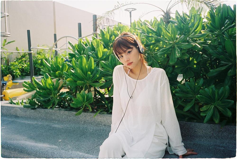 Vẻ sắc sảo ngoài đời của hot girl người Tày khác hẳn Ninh loe Món quà của cha-9