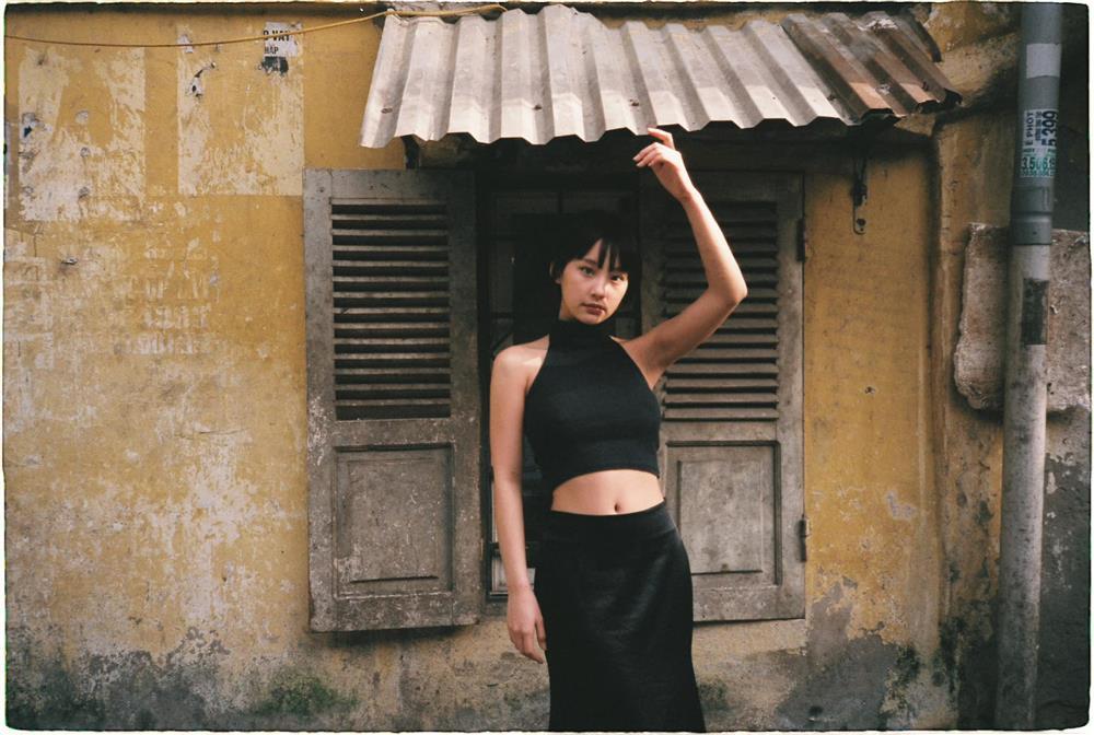 Vẻ sắc sảo ngoài đời của hot girl người Tày khác hẳn Ninh loe Món quà của cha-15