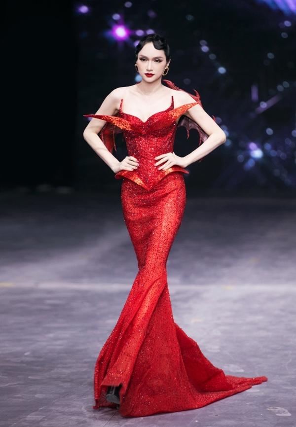 Anh Thư gợi cảm, đọ dáng Thanh Hằng, Hương Giang trên sàn diễn-13