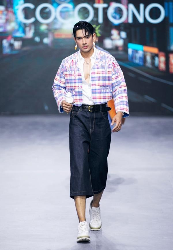 Anh Thư gợi cảm, đọ dáng Thanh Hằng, Hương Giang trên sàn diễn-20