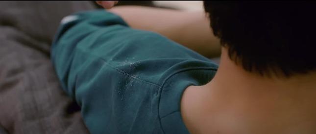 Cảnh bạn thân khác giới gội đầu cho nhau trong phim Việt giờ vàng gây tranh cãi-1