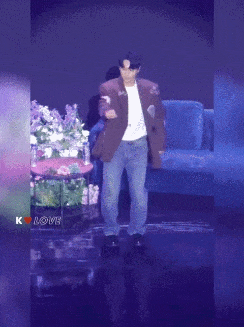 Hết BLACKPINK, đến lượt Lee Do Hyun gây bão khi nhảy See tình-1