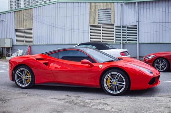 Ông Đặng Lê Nguyên Vũ mua liền lúc 3 siêu xe, tổng giá trị hơn 45 tỷ đồng-4