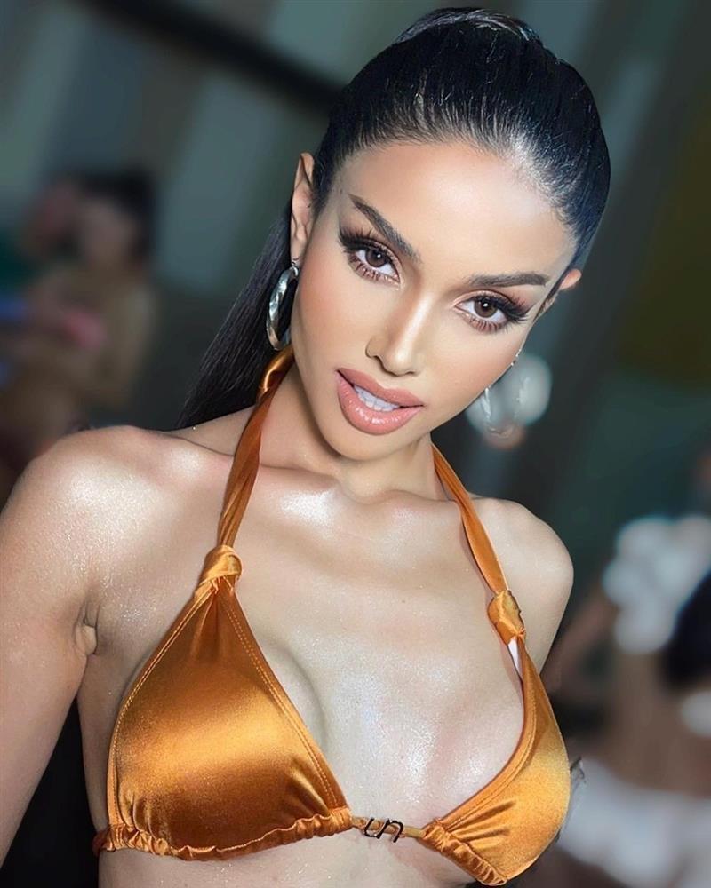 Bikini của thí sinh Hoa hậu Hoàn vũ Thái Lan bị chê phản cảm-2