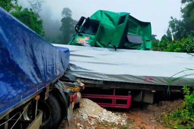 Vụ sạt lở ở Lào: Một tài xế người Việt tử vong, 6 người băng rừng về nước-2