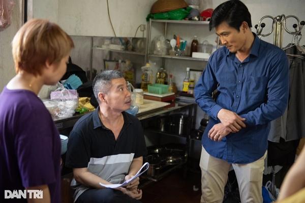 NSND Công Lý ăn cơm hộp, xúc động đọc kịch bản vào vai bố vợ khó tính-7