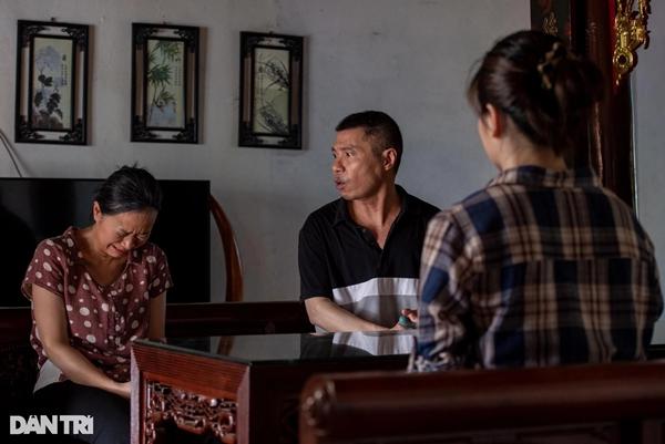 NSND Công Lý ăn cơm hộp, xúc động đọc kịch bản vào vai bố vợ khó tính-9