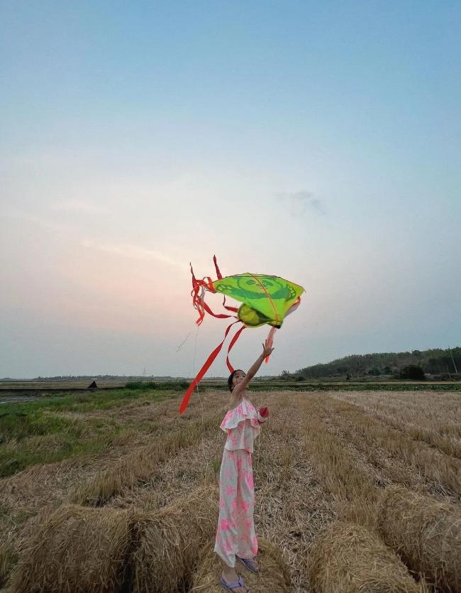 Hà Tăng tiết lộ môn thể thao các con yêu thích, giúp khỏe mạnh, chân dài giống mẹ-3