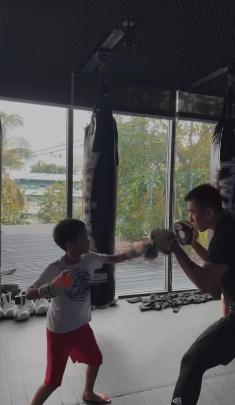 Hà Tăng tiết lộ môn thể thao các con yêu thích, giúp khỏe mạnh, chân dài giống mẹ-5