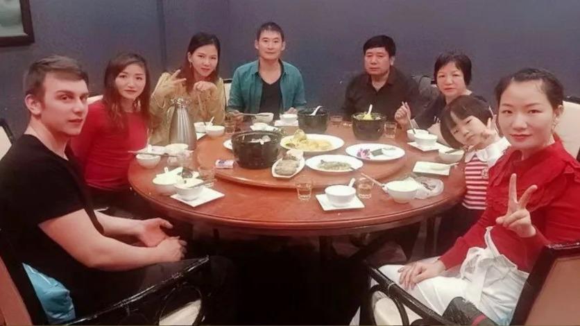 Cô gái chủ động theo đuổi tình yêu, lấy chồng được thừa hưởng cả nghìn mét đất-3