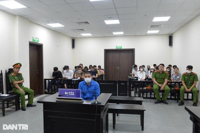 Chủ quán karaoke ISIS xin lỗi gia đình 3 cảnh sát hy sinh-2