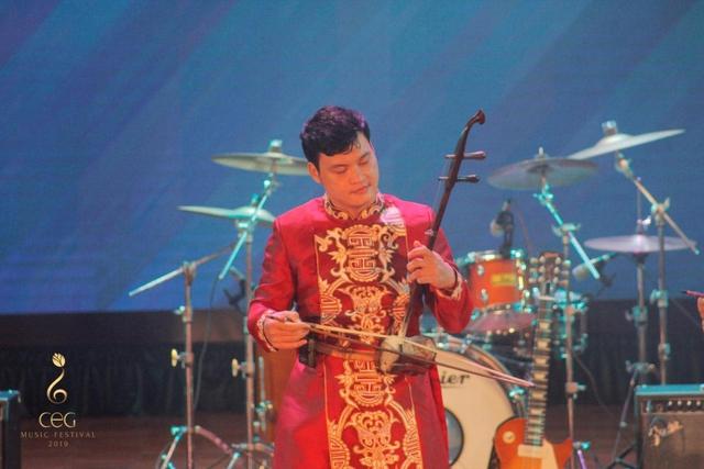 Nghệ sĩ Việt bàng hoàng khi quái kiệt đàn nhị qua đời ở tuổi 39-2