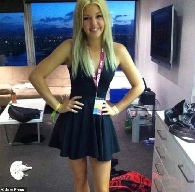 Cô gái bị mù sau khi xăm mắt-2