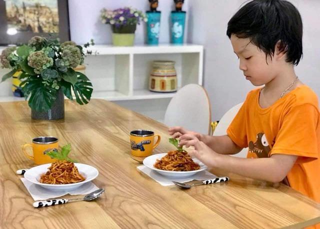 MC Đan Lê hé lộ cơ ngơi thứ 2 ấm cúng-13